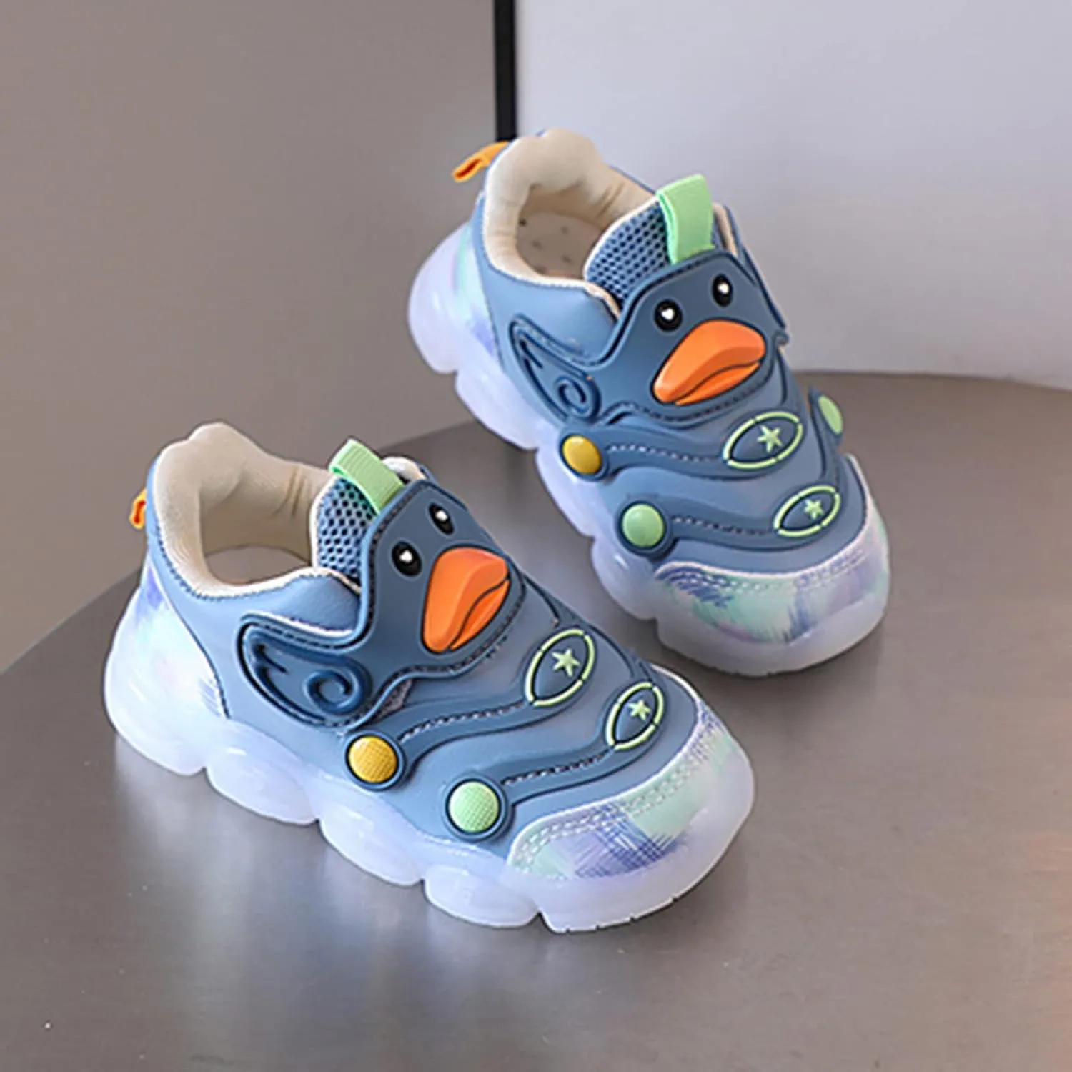 Baby Sports Shoes Light Shoes Toddler Girls Sneakers Boys Running Sports Soft Soled LED Luminous Shoes