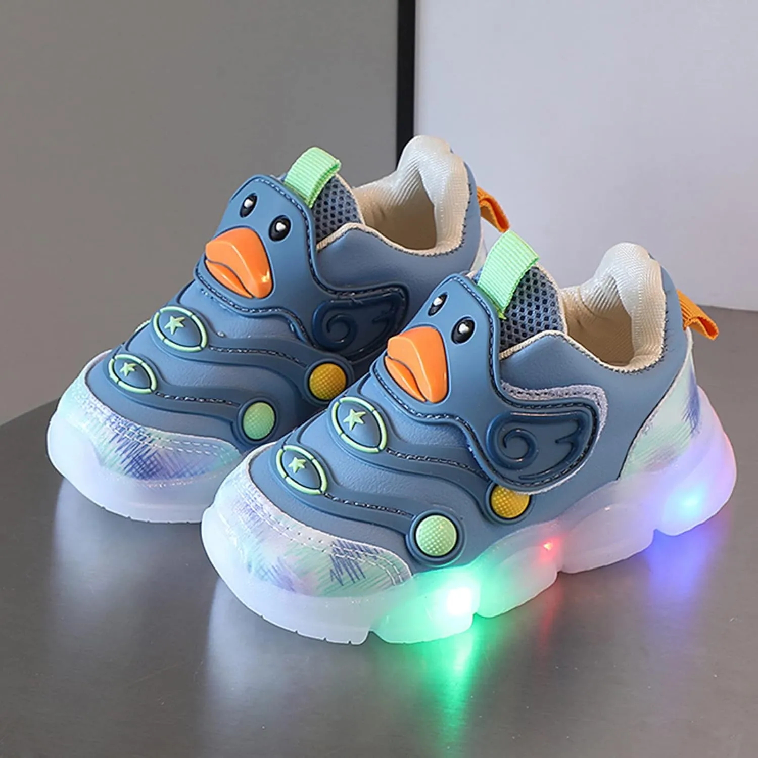 Baby Sports Shoes Light Shoes Toddler Girls Sneakers Boys Running Sports Soft Soled LED Luminous Shoes