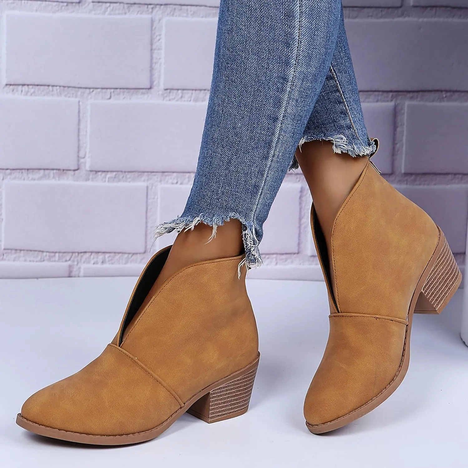 Cowboy Boots for Women Western Fashion Round Toe Low Chunky Heel Ankle Boots for Women Casual Short Cowgirl Boots