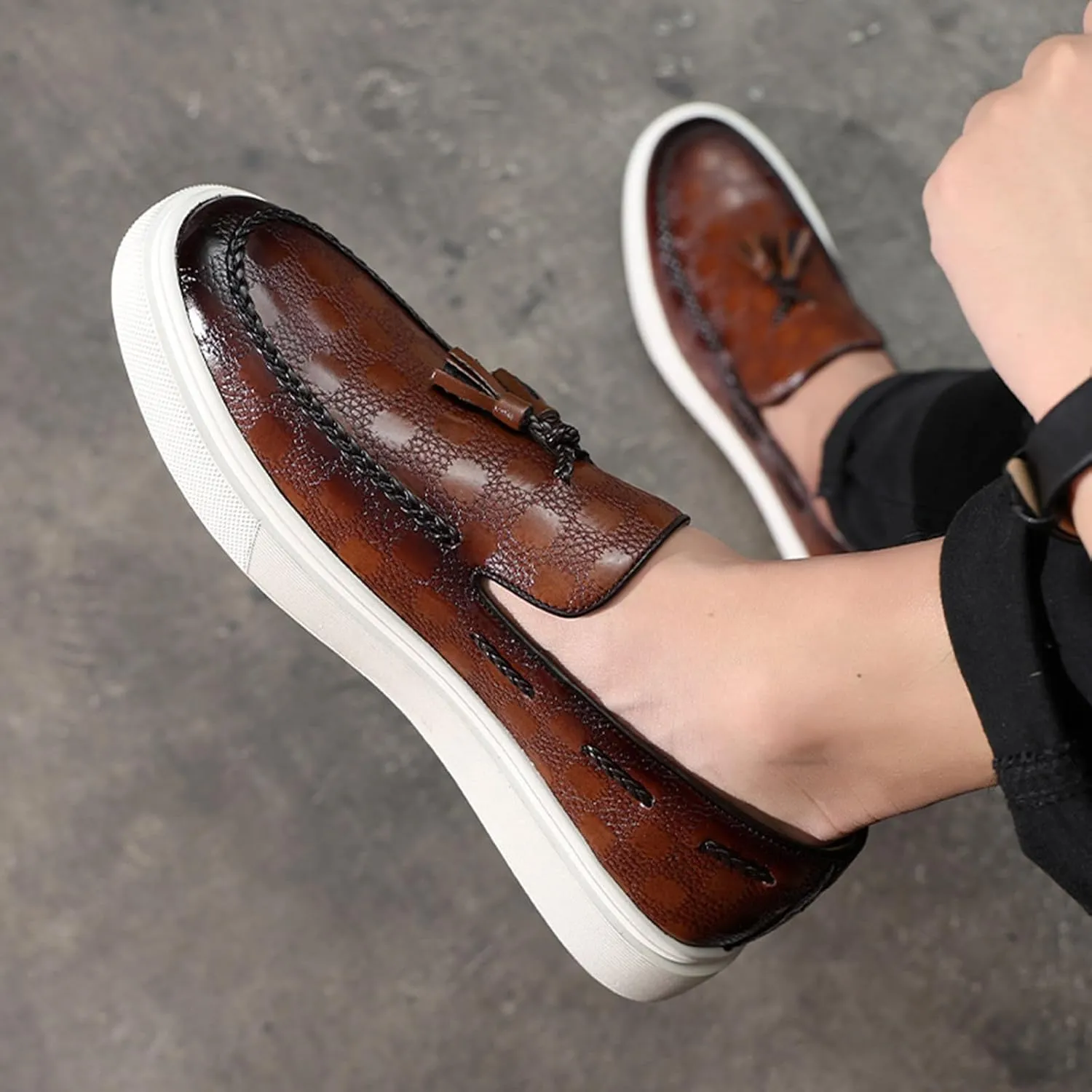 Men's PU Leather Slip-On Tassel Loafers Casual Platform Shoes Lightweight Driving Flat Leather Loafers